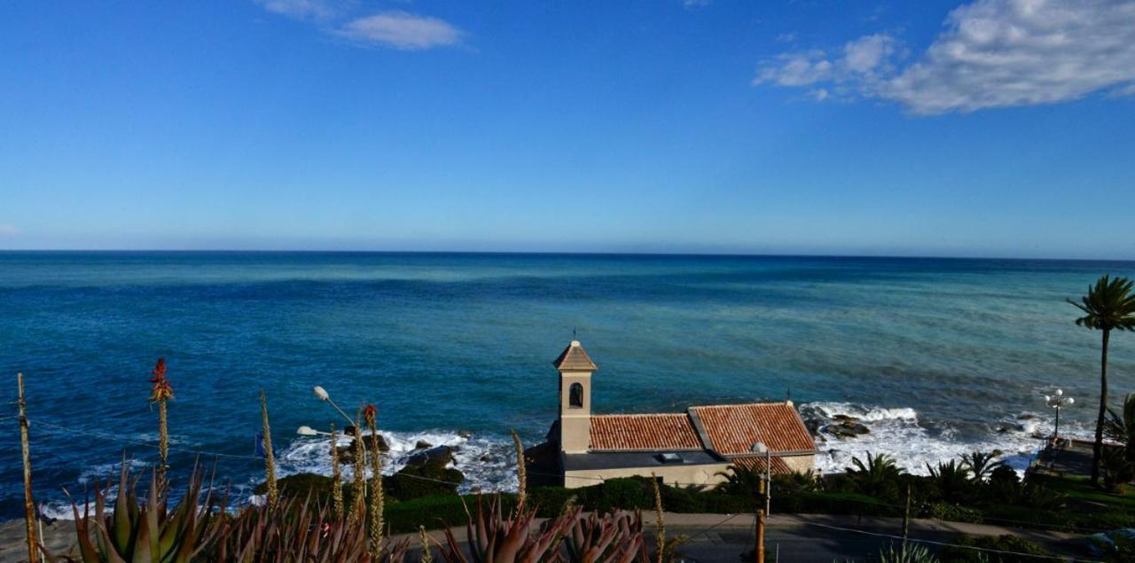 Dormiusa Bordighera Exterior photo